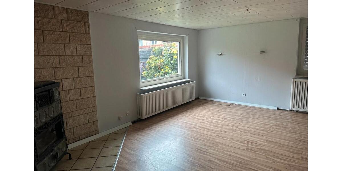 Erdgeschoßwohnung Rodenberg - 7.5 Zimmer, 165 m&sup2;, 1.000&euro; | Angebot:26394121