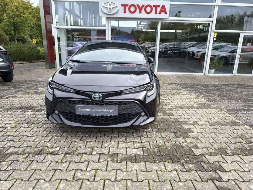 Toyota Corolla 70.000 km 21.560 € Stadthagen 31655
