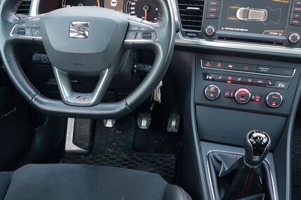 Seat Leon 215.500 km 6.900 &euro; Velden 84149