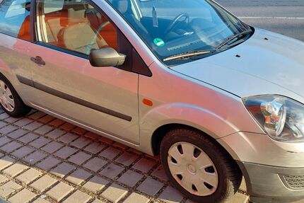 Ford Fiesta 172.660 km 1.650 &euro; Regensburg 93051