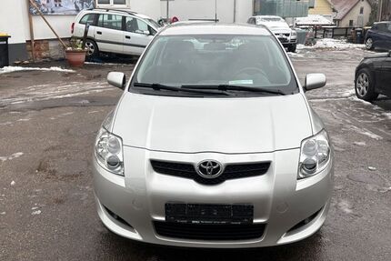 Toyota Auris 61.576 km 5.499 &euro; Pfaffenhofen 74397
