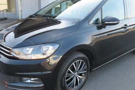 VW Touran 163.960 km 12.999 &euro; Tauberbischofsheim 97941