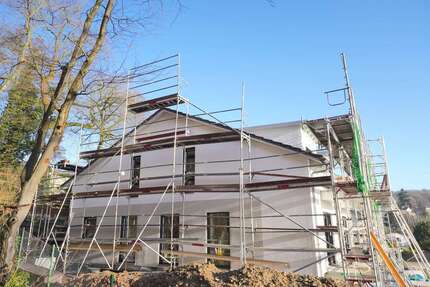 Haus Kelkheim - 5 Zimmer, 169 m&sup2;, 2.750&euro; | Angebot:25522953