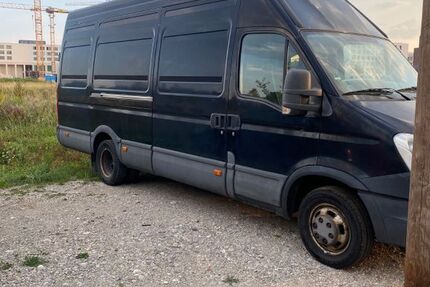 IVECO Andere 295.000 km 10.800 &euro; München 81248