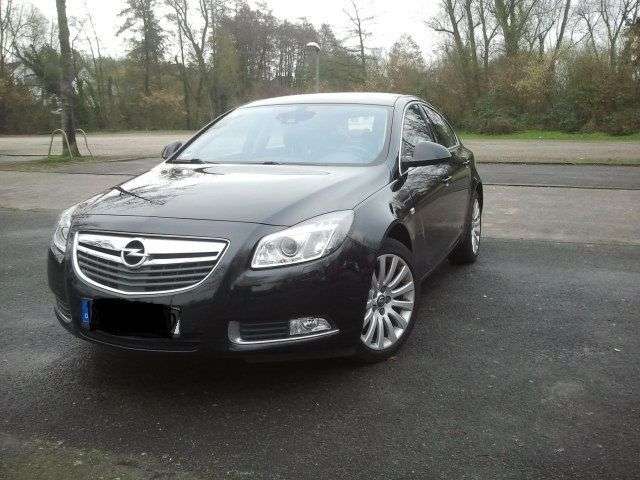 Opel Insignia 196.502 km 3.850 &euro; Vorwerk (Altlandsberg) 15345
