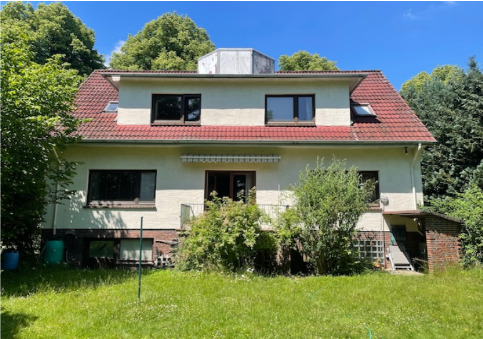 Teilsaniertes Kaufmannshaus auf schönem Grundstück 5 zimmer