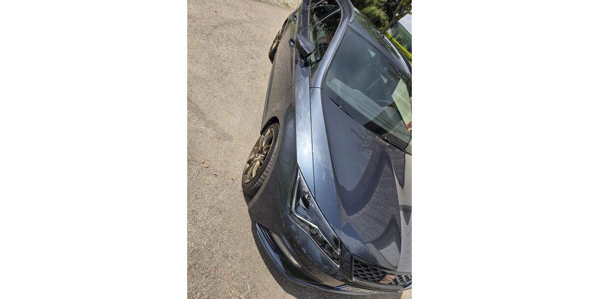 Seat Leon 83.500 km 22.700 &euro; Leutkirch 88299