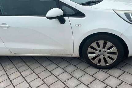 Kia Rio 182.111 km 1.490 &euro; Lebach 66822