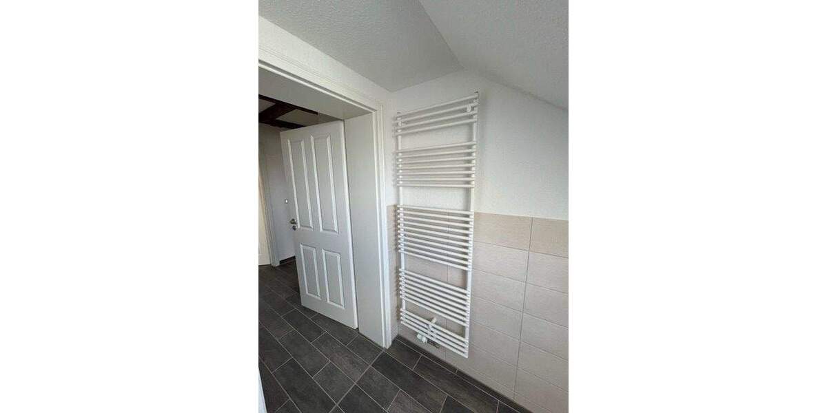 Etagenwohnung Halle (Saale) Innenstadt - 3 Zimmer, 86 m&sup2;, 520&euro; | Angebot:26439462