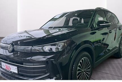 VW Tiguan 25.690 km 34.849 &euro; Artern 06556