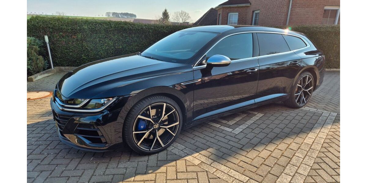 VW Arteon 29.569 km 41.900 &euro; Börßum 38312