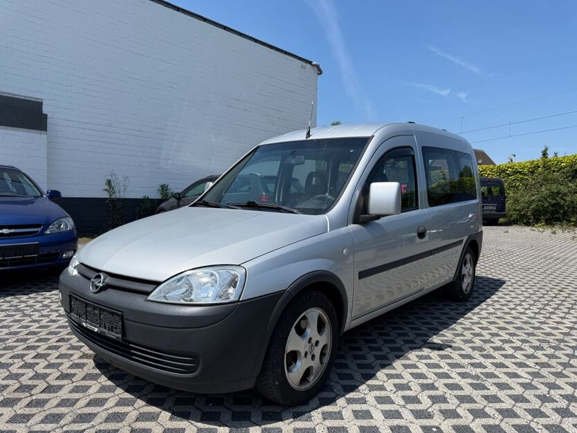 Opel Combo 82.479 km 2.300 € Kaarst 41564
