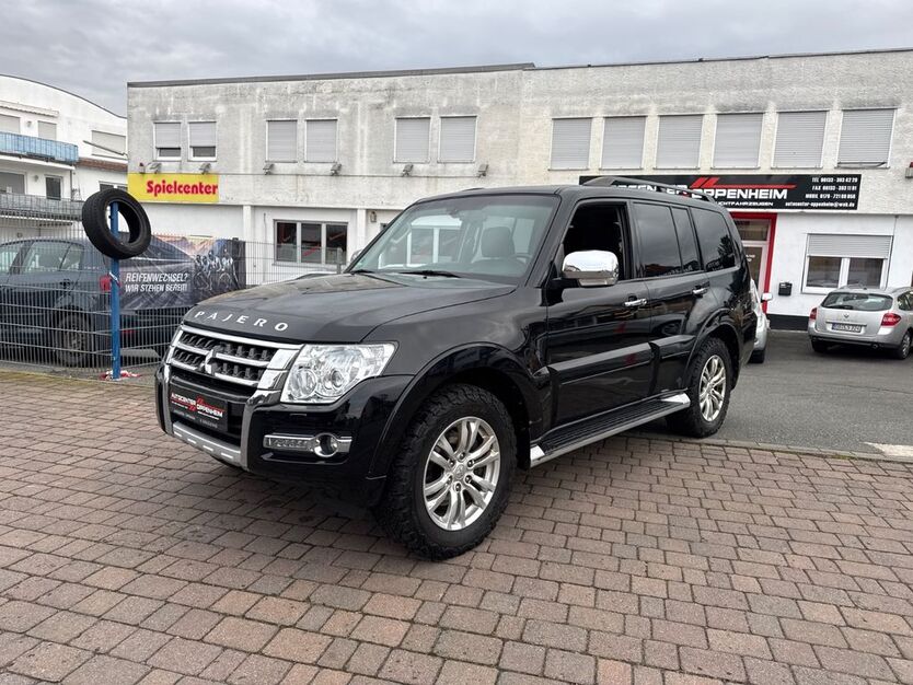 Mitsubishi Pajero 140.000 km 26.900 € Oppenheim 55276