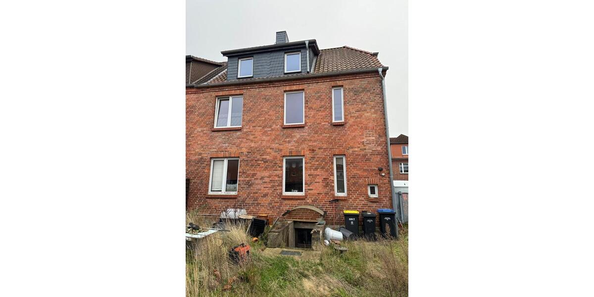 Mehrfamilienhaus, Wohnhaus Hagenow - 6 Zimmer, 175 m&sup2;, 280.000&euro; | Angebot:27144430