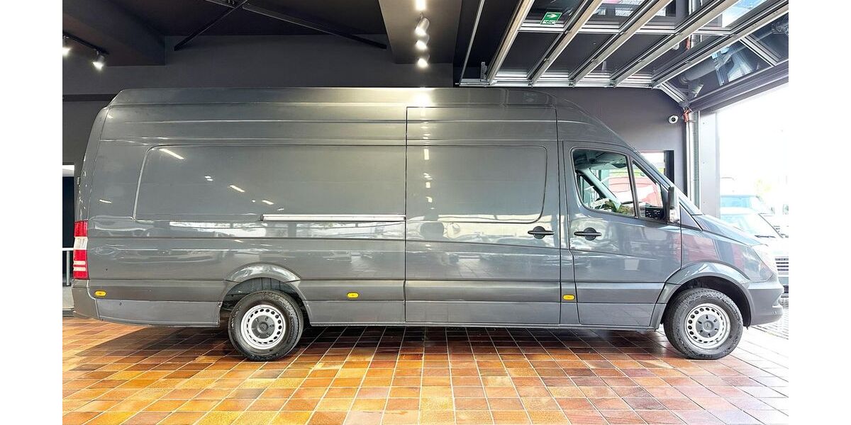 Mercedes-Benz Sprinter 125.000 km 31.500 &euro; Bonn 53177