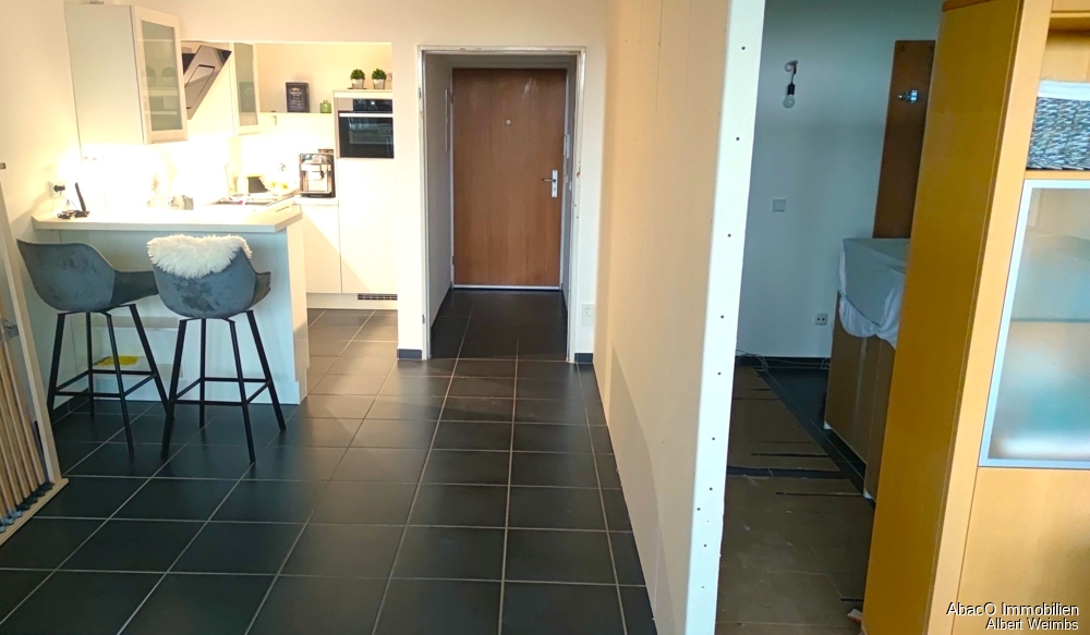 Hochwertig modernisierte Eigentumswohnung mit großer Südwest-Terrasse und Burgblick. Auch geeignet als Ferienwohnung. - Etagenwohnung Nideggen Eifel | Angebot:25307290