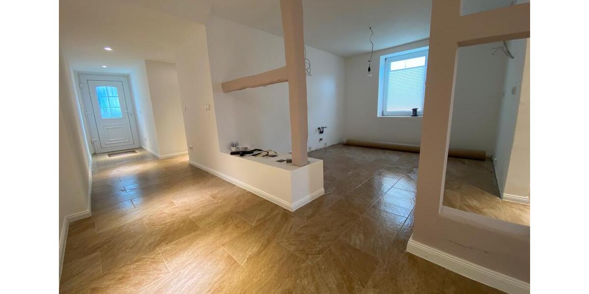 Doppelhaushälfte Bad Salzdetfurth - 6 Zimmer, 140 m&sup2;, 169.000&euro; | Angebot:26819888