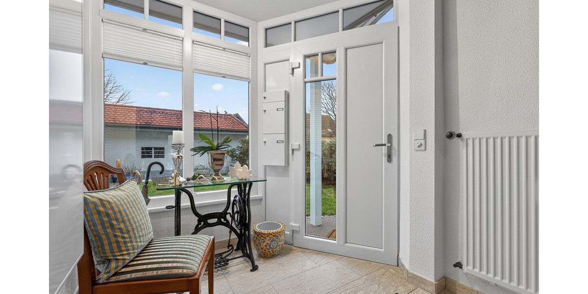 Seltene Gelegenheit: Gepflegtes Zweifamilienhaus mit viel Platz, Ruhe und Entwicklungspotential - Zweifamilienhaus Rastatt / Niederbühl Niederbühl | Angebot:25217381