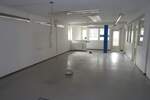großzügige Büro- und Lagerräume mit 3 WC zimmer