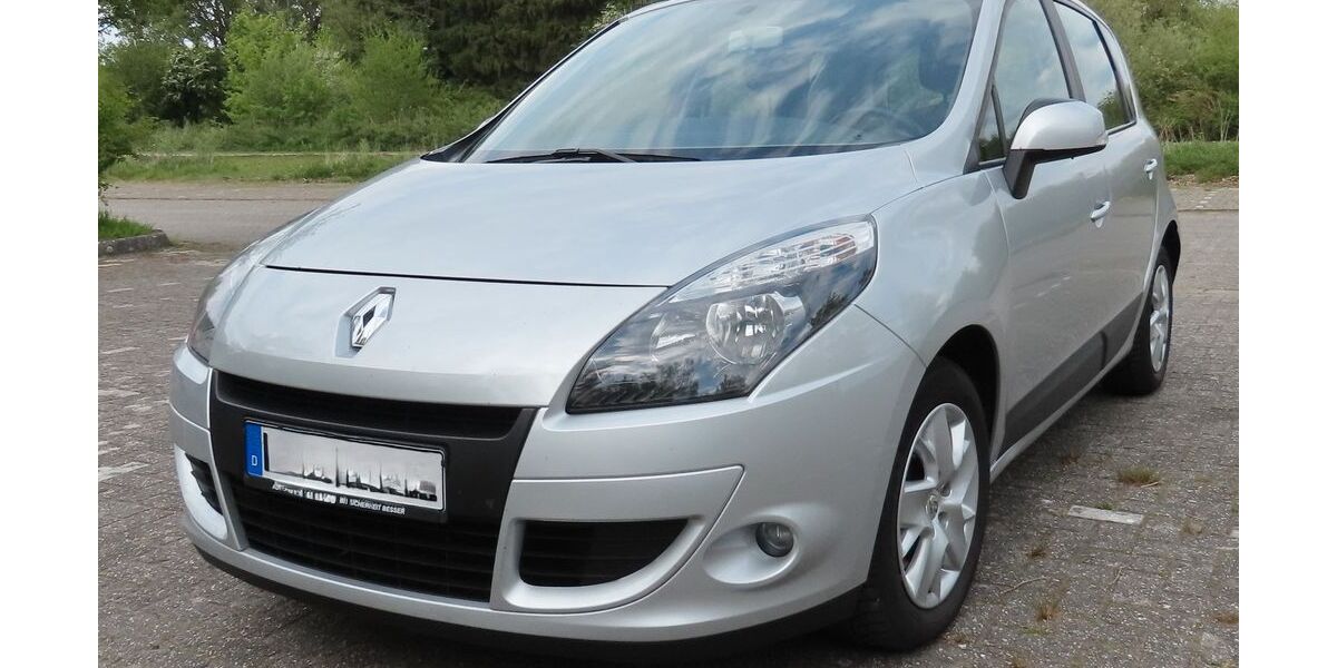 Renault Scenic 142.000 km 4.800 &euro; Uplengen 26670