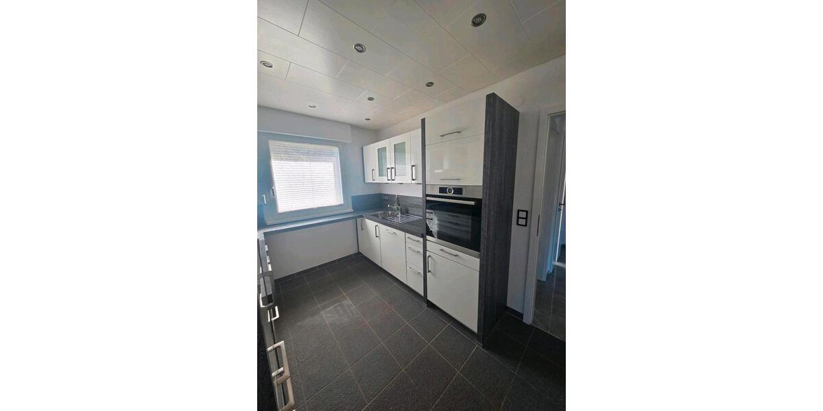Einfamilienhaus Albstadt Gemarkung Burgfelden - 7 Zimmer, 179 m&sup2;, 419.000&euro; | Angebot:26699351