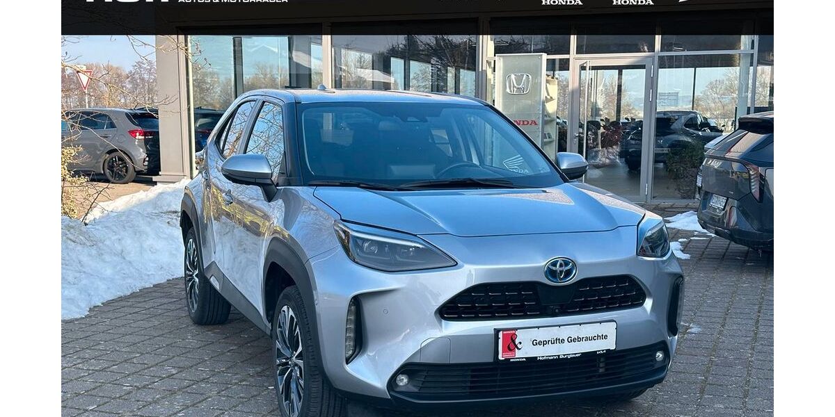 Toyota Yaris Cross 33.700 km 23.499 &euro; Burglauer 97724