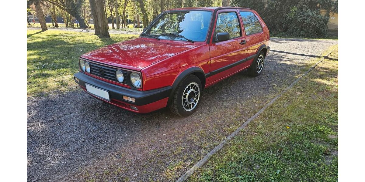 VW Golf 102.000 km 11.899 &euro; Hallbergmoos 85399