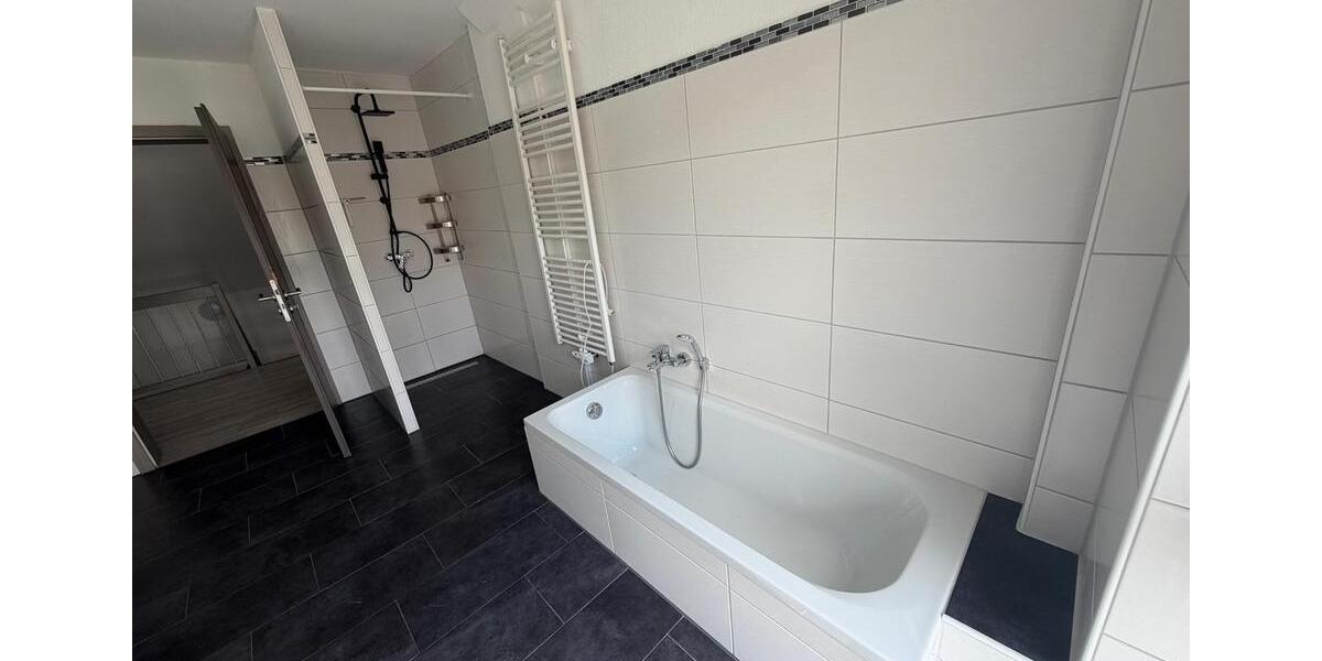 Einfamilienhaus Haßfurt - 5 Zimmer, 144 m&sup2;, 1.800&euro; | Angebot:26617783
