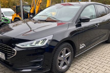 Ford Focus 28.000 km 20.990 € Gebenbach 92274