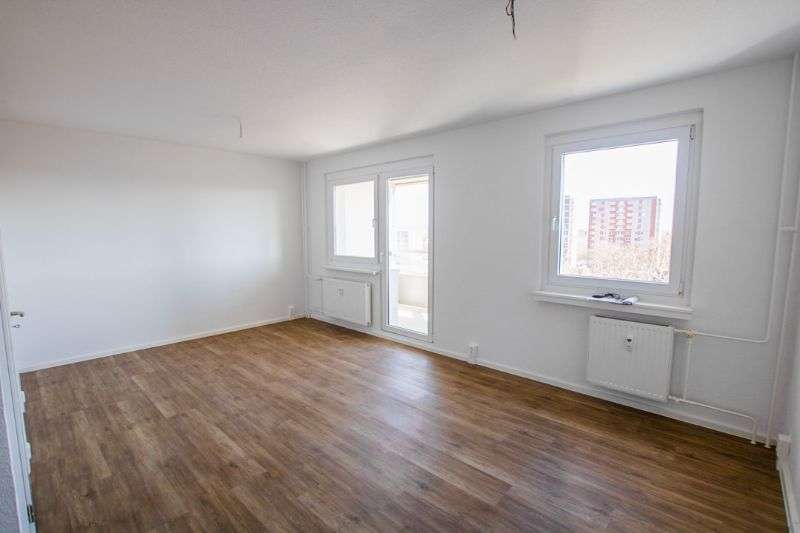 Wohnung zum Mieten in Halle (Saale) 304 € 58.04 m²