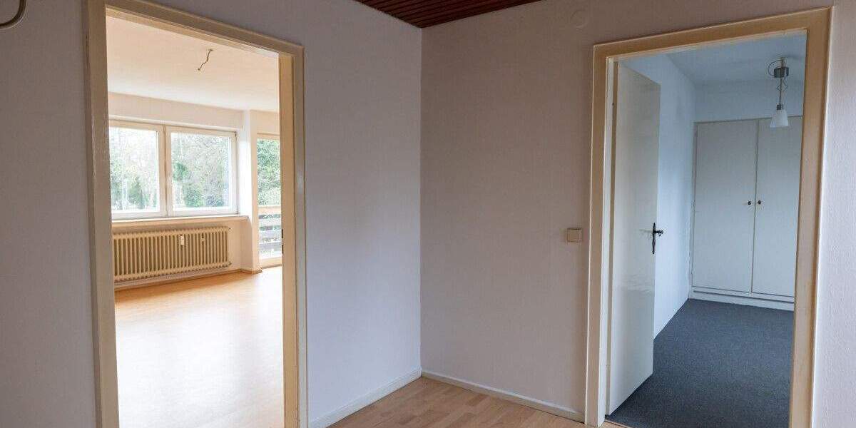 Mehrfamilienhaus, Wohnhaus Delmenhorst Iprump/Varrelgraben - 7 Zimmer, 286 m&sup2;, 333.000&euro; | Angebot:23960321