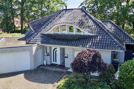 Haus Neuenhaus - 7 Zimmer, 225 m&sup2;, 465.000&euro; | Angebot:26866262