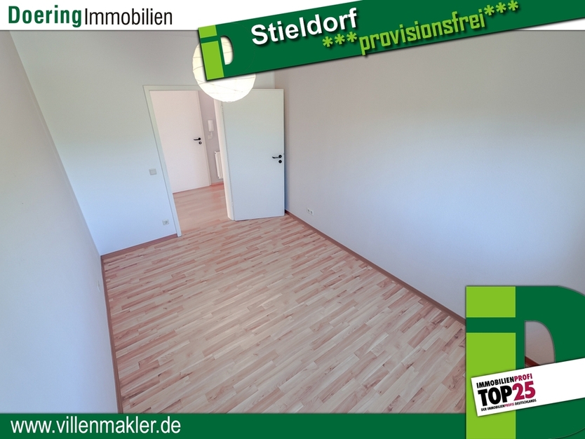 Gemütliche Dachgeschosswohnung 126 m² Wohnfläche + 20 m² Zusatzfläche + XXL Garten *provisionsfrei für Käufer* 5 zimmer