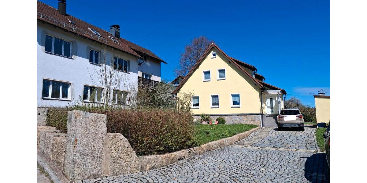 Einfamilienhaus Neusorg - 3 Zimmer, 127 m&sup2;, 1.350&euro; | Angebot:26338330