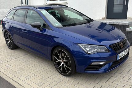 Seat Leon 44.300 km 26.200 € Kulmbach 95326