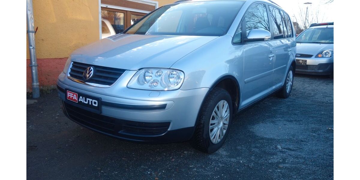 VW Touran 210.600 km 2.800 &euro; Ronneburg 07580