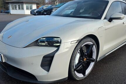 Porsche Taycan 58.000 km 59.990 &euro; Nordheim bei Heilbronn 74226