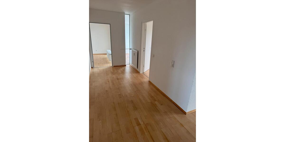 Etagenwohnung Pohlheim - 3 Zimmer, 92 m&sup2;, 269.000&euro; | Angebot:27083936