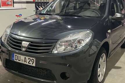 Dacia Sandero 190.800 km 1.800 &euro; Duisburg 47229