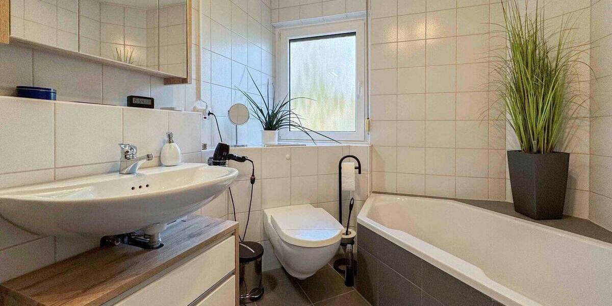Doppelhaushälfte Adelsdorf Aisch - 4 Zimmer, 91 m&sup2;, 365.000&euro; | Angebot:26799237