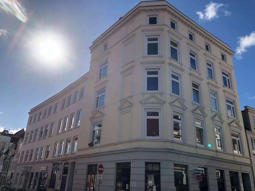 Wohnung zum Mieten in Lübeck 998 € 76 m² 3 zimmer