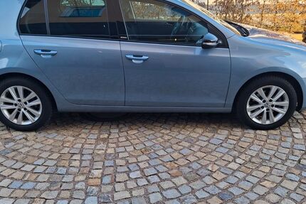 VW Golf 78.542 km 8.300 &euro; Lichtenstein/Sa. 09350