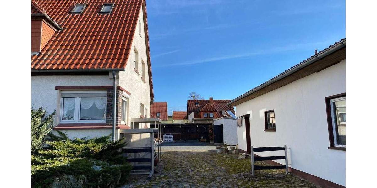 Einfamilienhaus Penzlin - 7 Zimmer, 123 m&sup2;, 220.000&euro; | Angebot:25708803