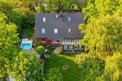 Haus Stahnsdorf - 7 Zimmer, 248 m&sup2;, 795.000&euro; | Angebot:26696349