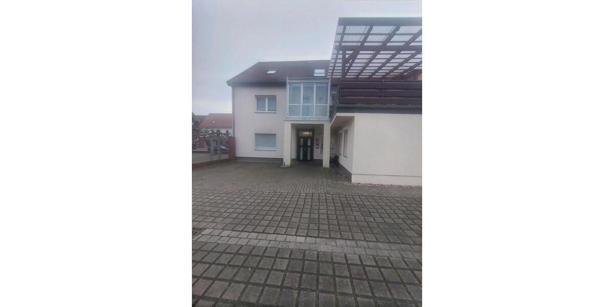 Einfamilienhaus Seehausen (Altmark) - 5 Zimmer, 286 m&sup2;, 290.000&euro; | Angebot:23484952