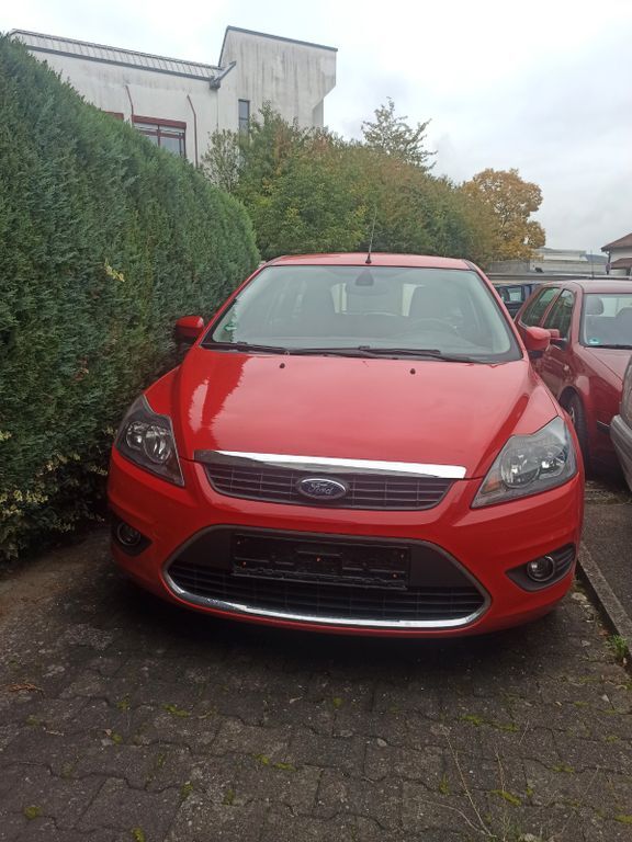 Ford Focus 261.600 km 1.990 € Aalen 73431