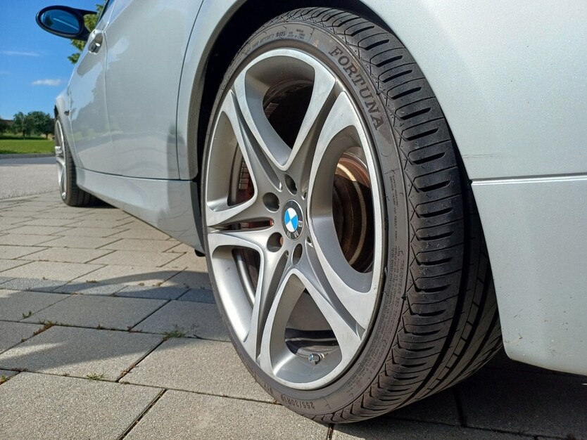 BMW E90