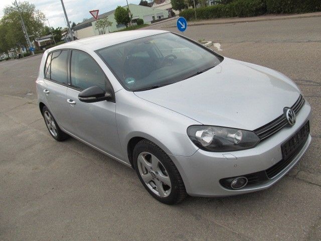 VW Golf 240.000 km 4.750 &euro; Künzelsau - Gaisbach 74653