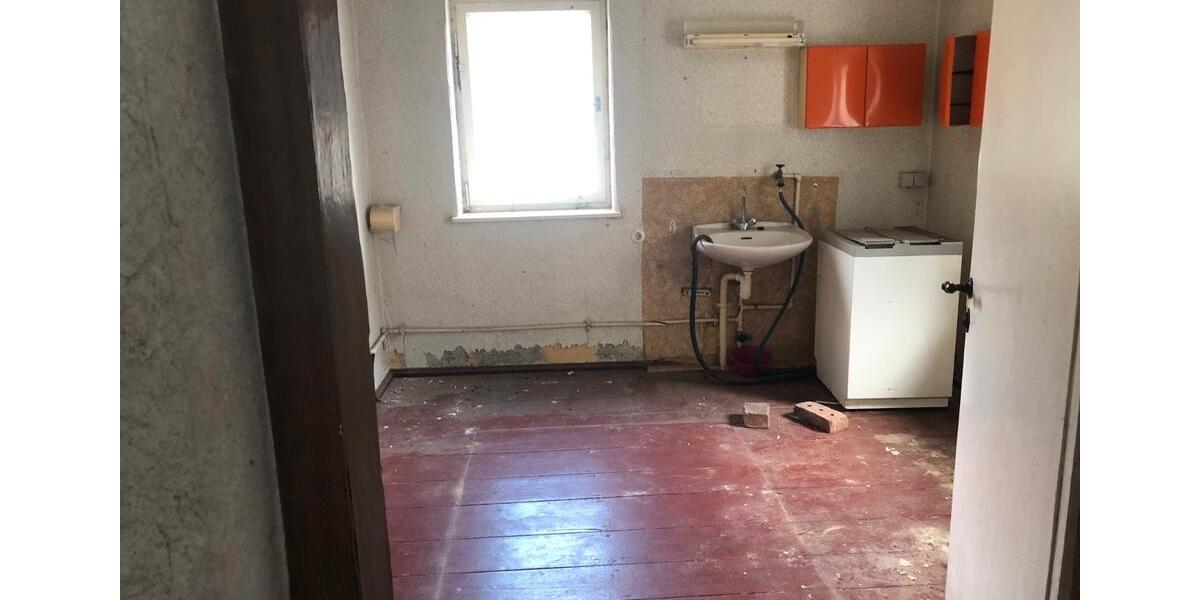 Einfamilienhaus Bad Schandau - 10 Zimmer, 249 m&sup2;, 150.500&euro; | Angebot:27042829