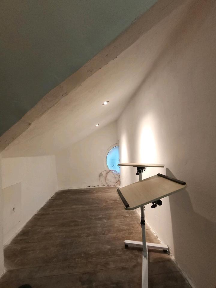 Reihenmittel Haus in schöner Lage zu verkaufen Provisionsfrei